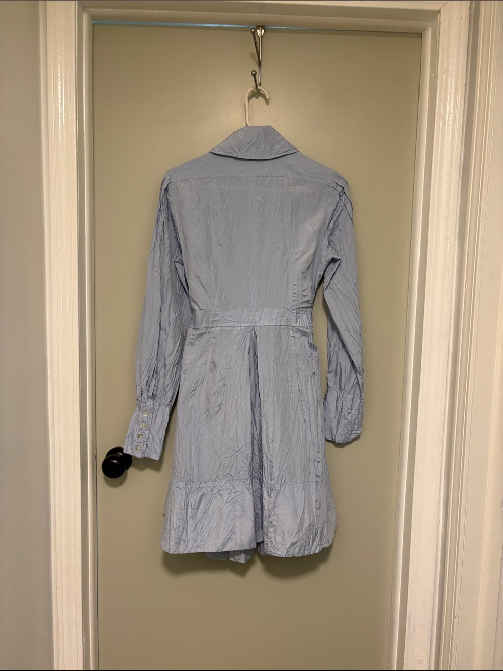 Charles Nolan Button front 100% crinkle silk dress with pockets. Size 8 - Picture 2 of 9